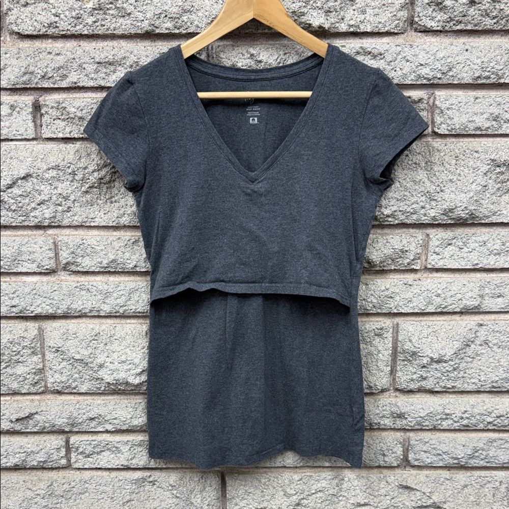Thyme Maternity Dark Gray V-Neck Short Sleeve Top